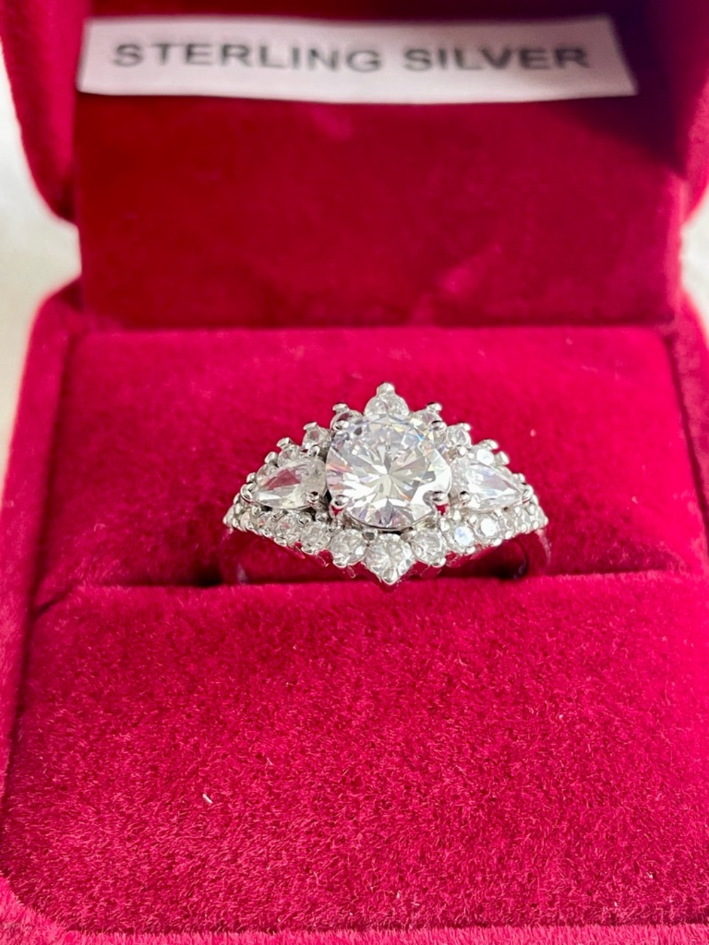 NWOT Sterling Silver White Cubic Zirconia Halo Cluster Ring - size 8